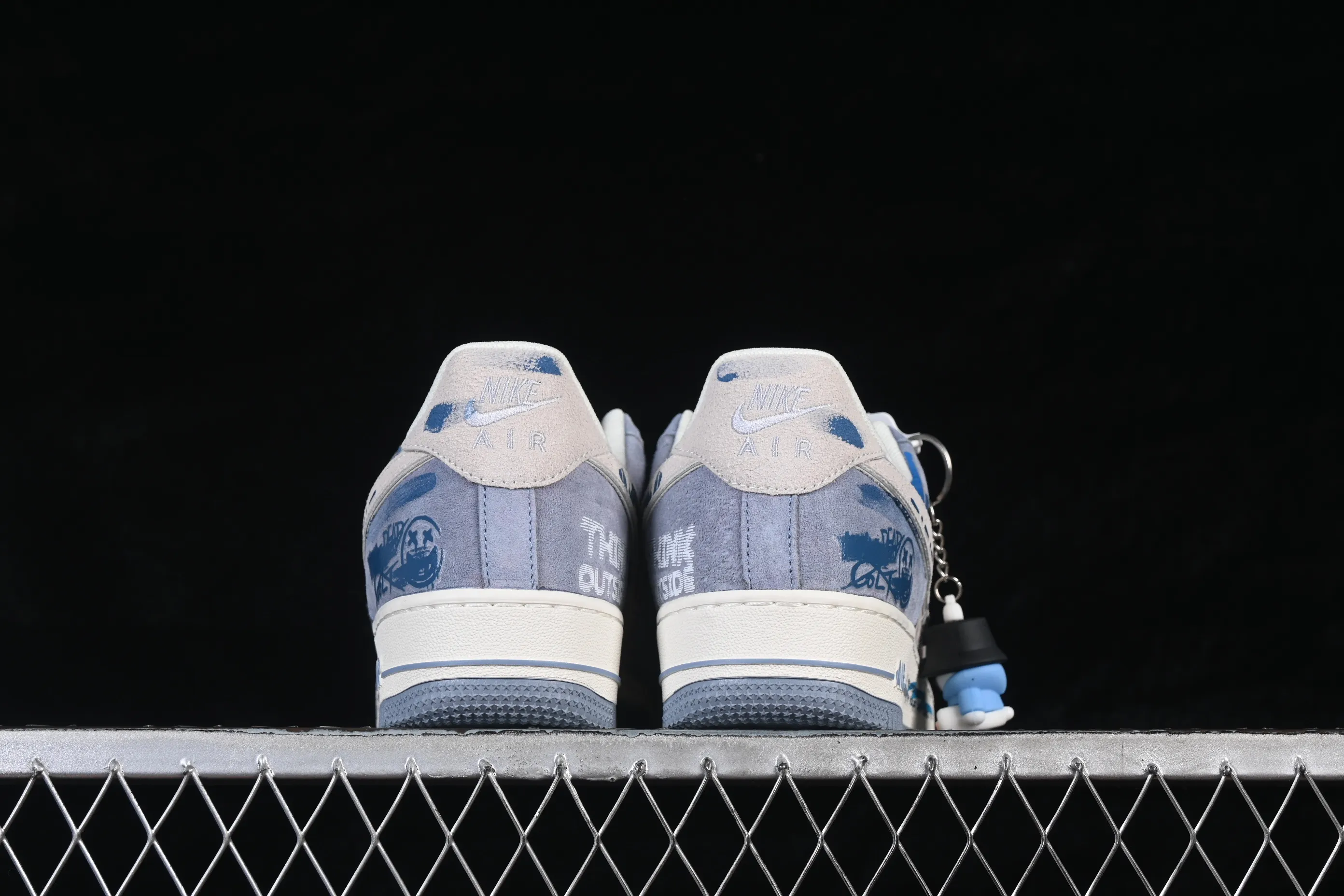 All categories Nk Air Force 1 Air Force series Nk Air Force 1 Low Air Force low-top Nike Air Force 1'07 Low "Emotional Sketch" Hand-painted graffiti Emotional sketch Air Force 1 low-top casual sneakers CD1212-111